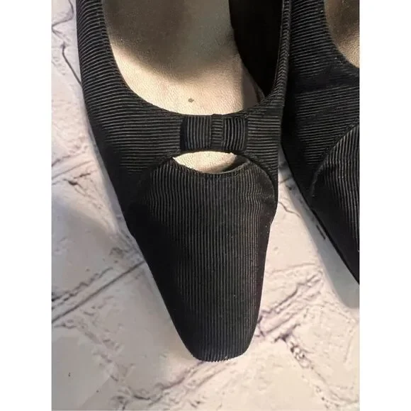 Ferragamo Size 8 Bow Front Pump Heels Black Pointed Toe Dressy Classic Old Money - Picture 10 of 16